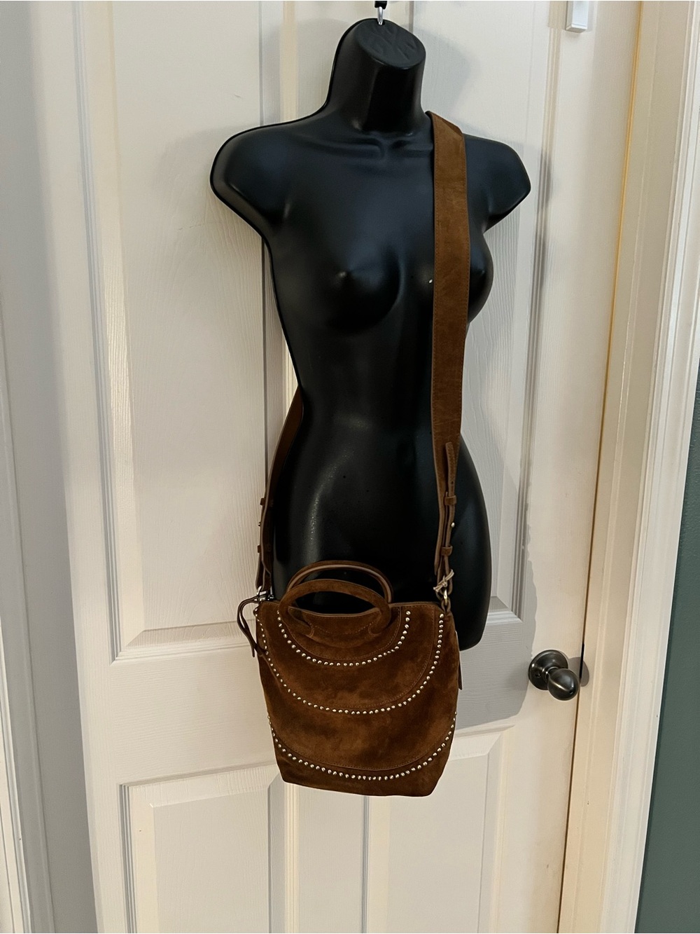 HOBO Brown Suede Studded Front side-Shoulder/Handler Bag-New-Beauty - Picture 3 of 11